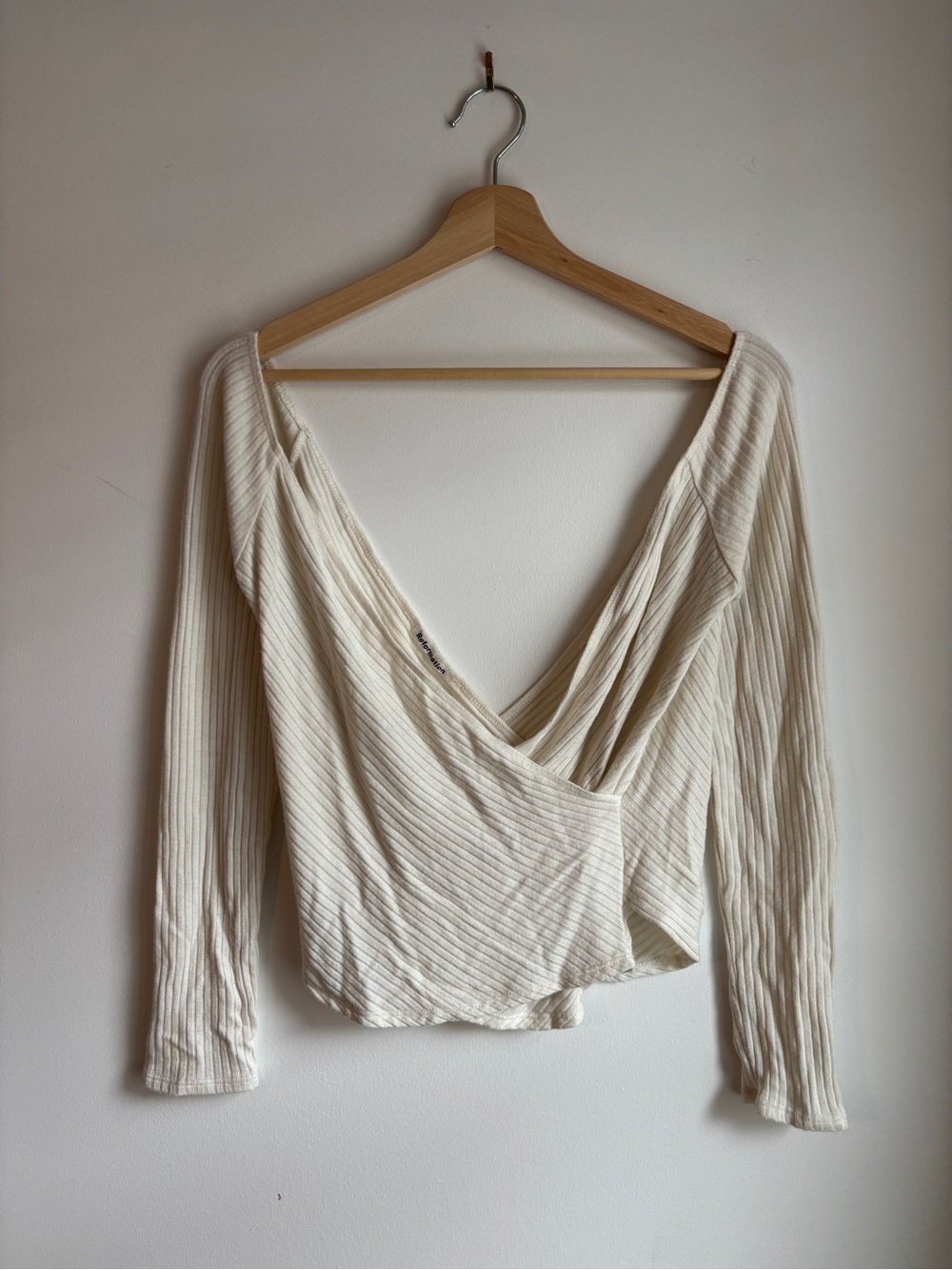 Reformation Ribbed Wrap Top in ivory (M)